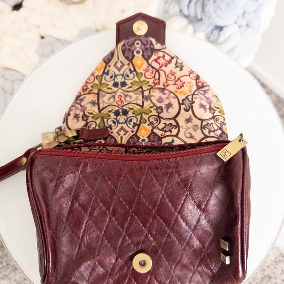 Helen Welsh Genuine Leather Burgundy Wristlet Purse Wallet Bag - Picture 8 of 8